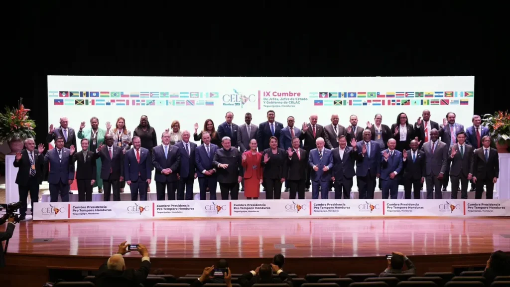 Petro en Cumbre CELAC ‘América Latina y el Caribe debe ser faro ante dicotomía entre multilateralismo y soledad’