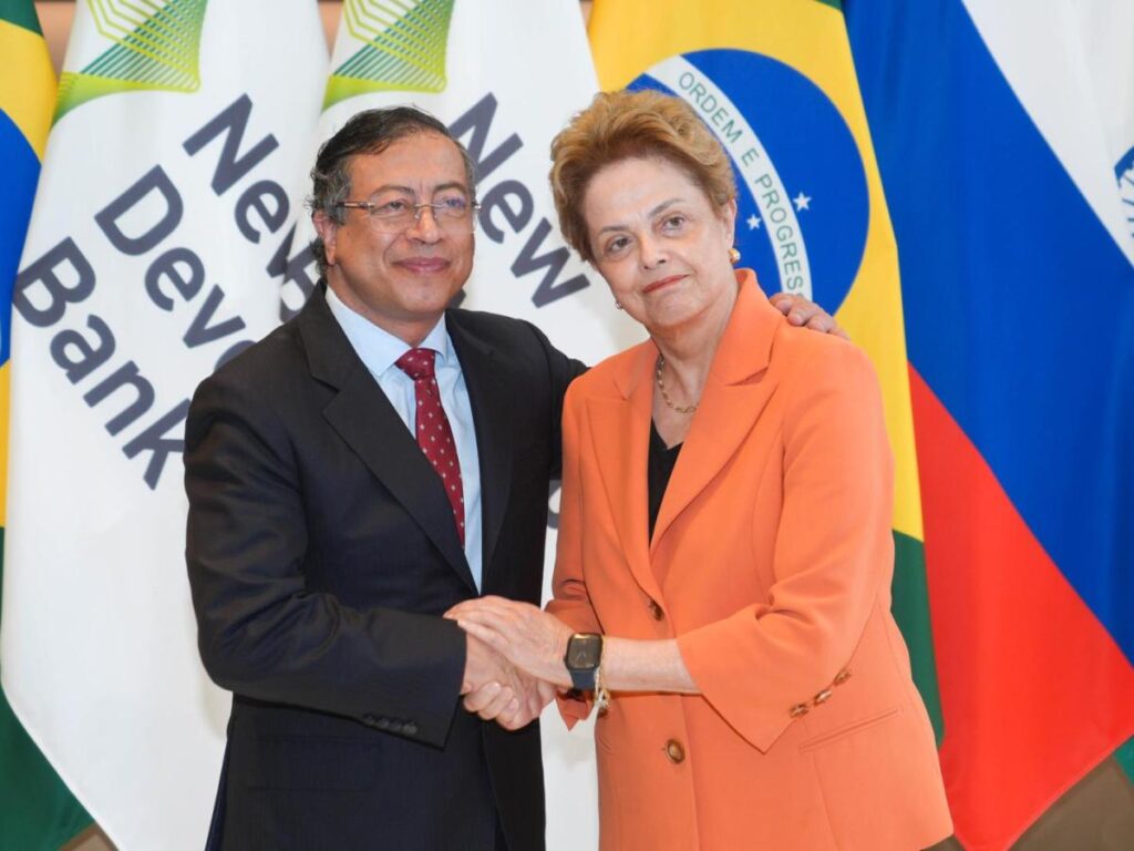 Colombia se une oficialmente al banco de los BRICS.