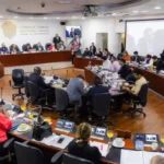 Comisión Primera revive la “mesada 14” para docentes.